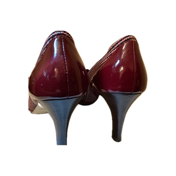 Circa Joan & David Red Patent Leather and Plaid Houdstooth Mary Jane Pumps - Picture 4 of 7